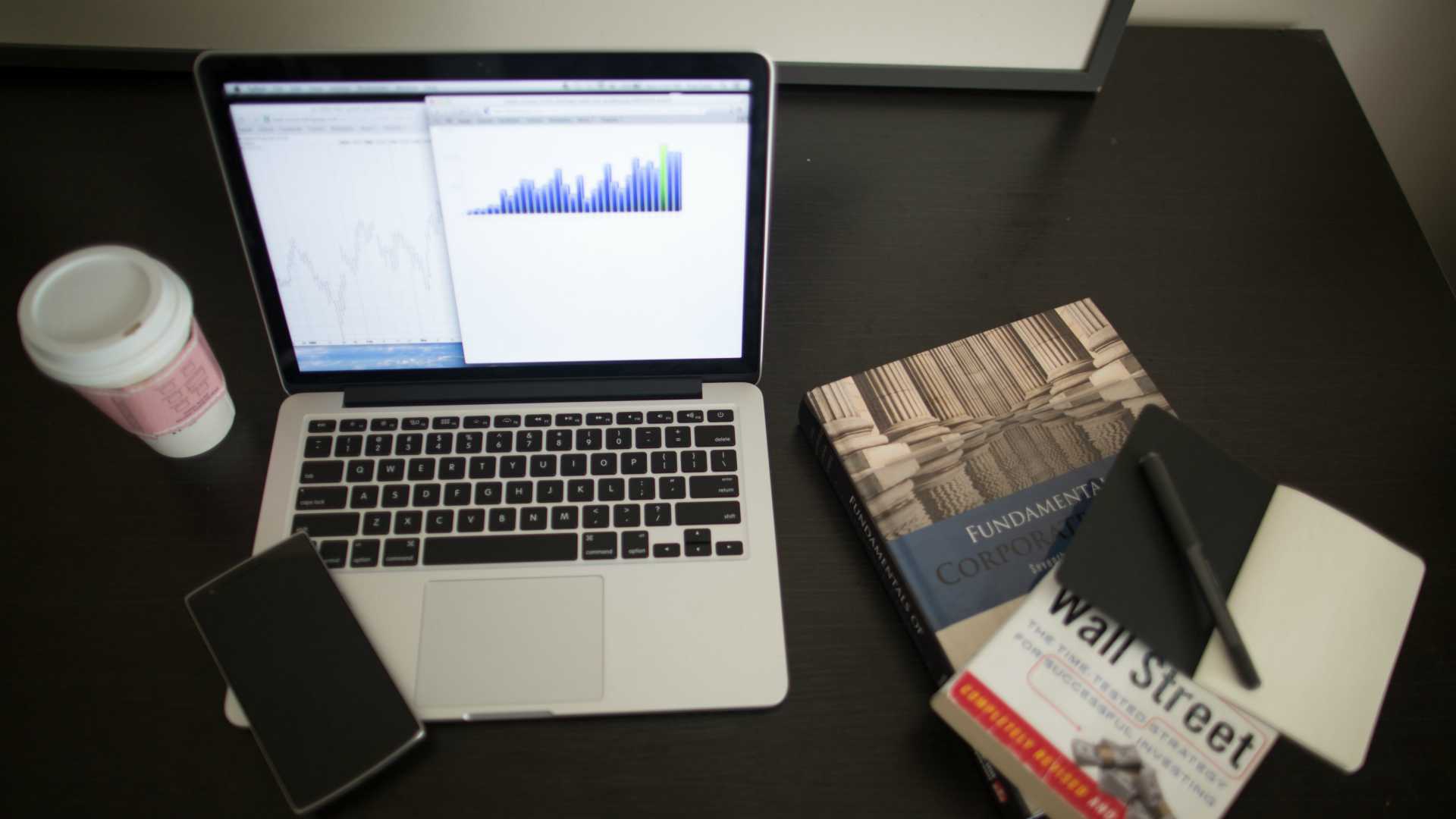 laptop with graph