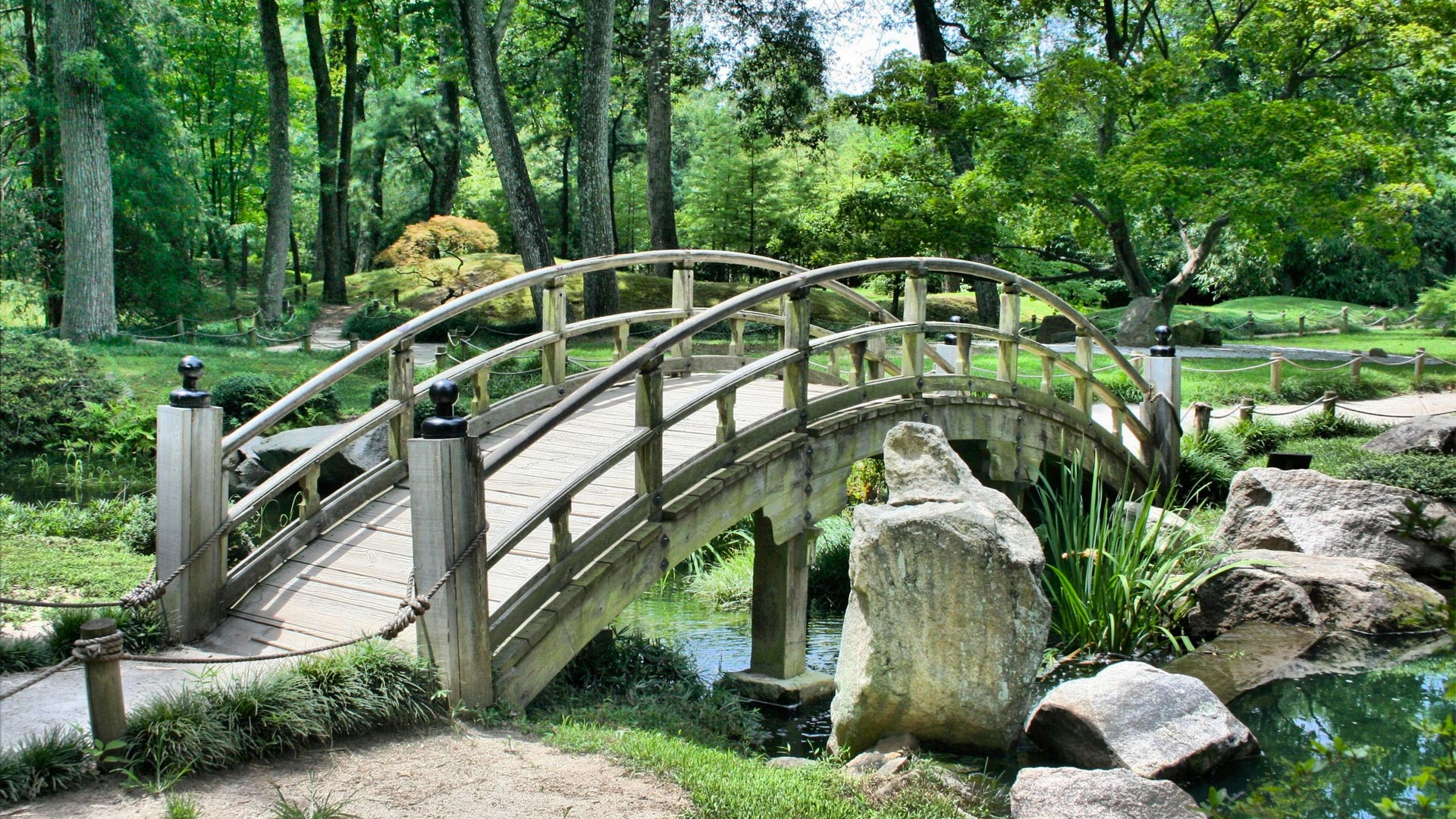 Small bridge over water