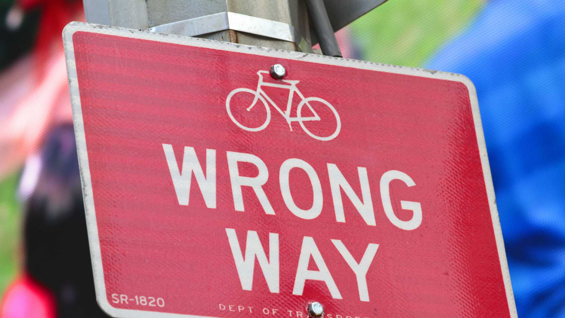 wrong way sign