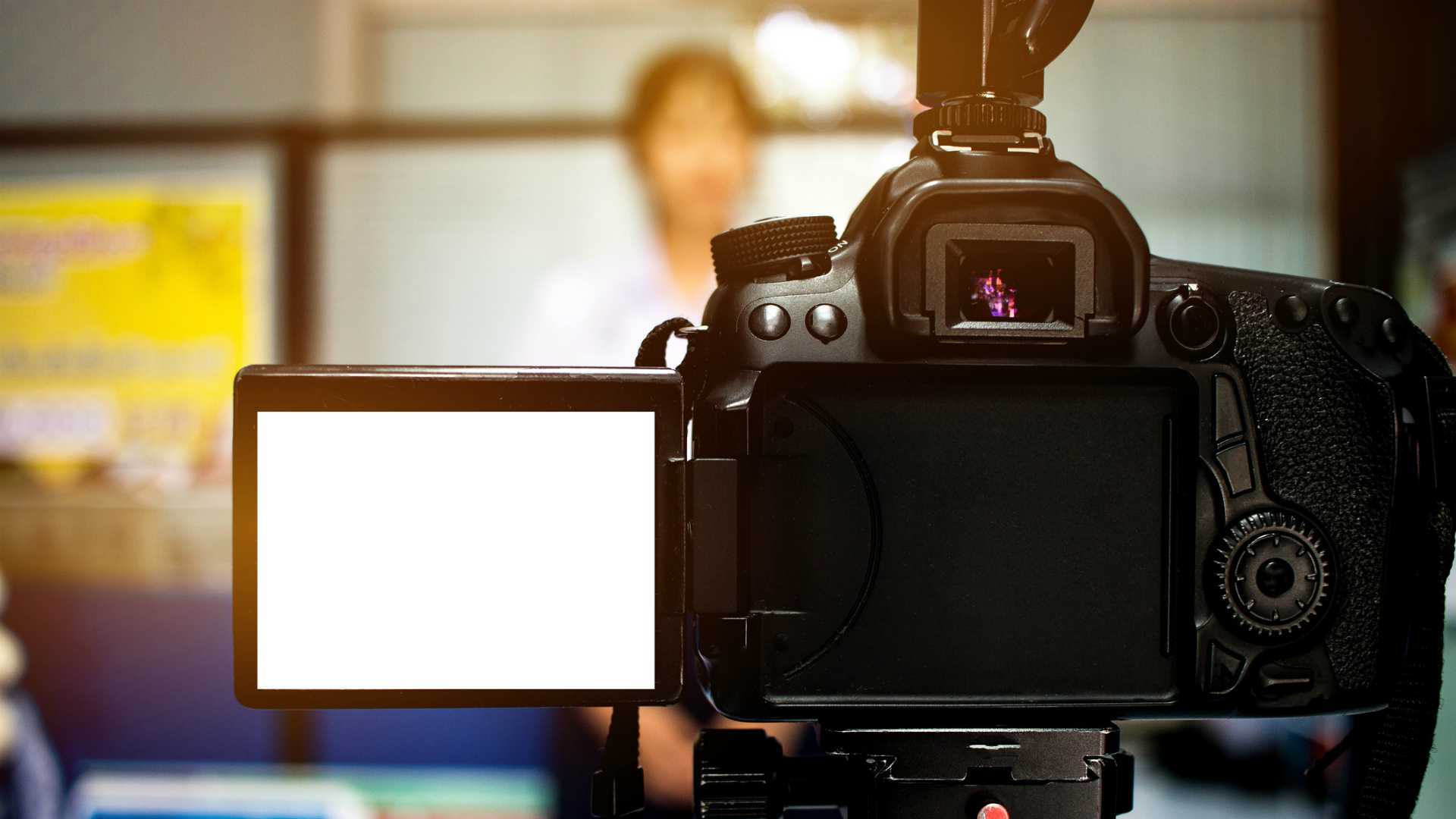 filming a presenter