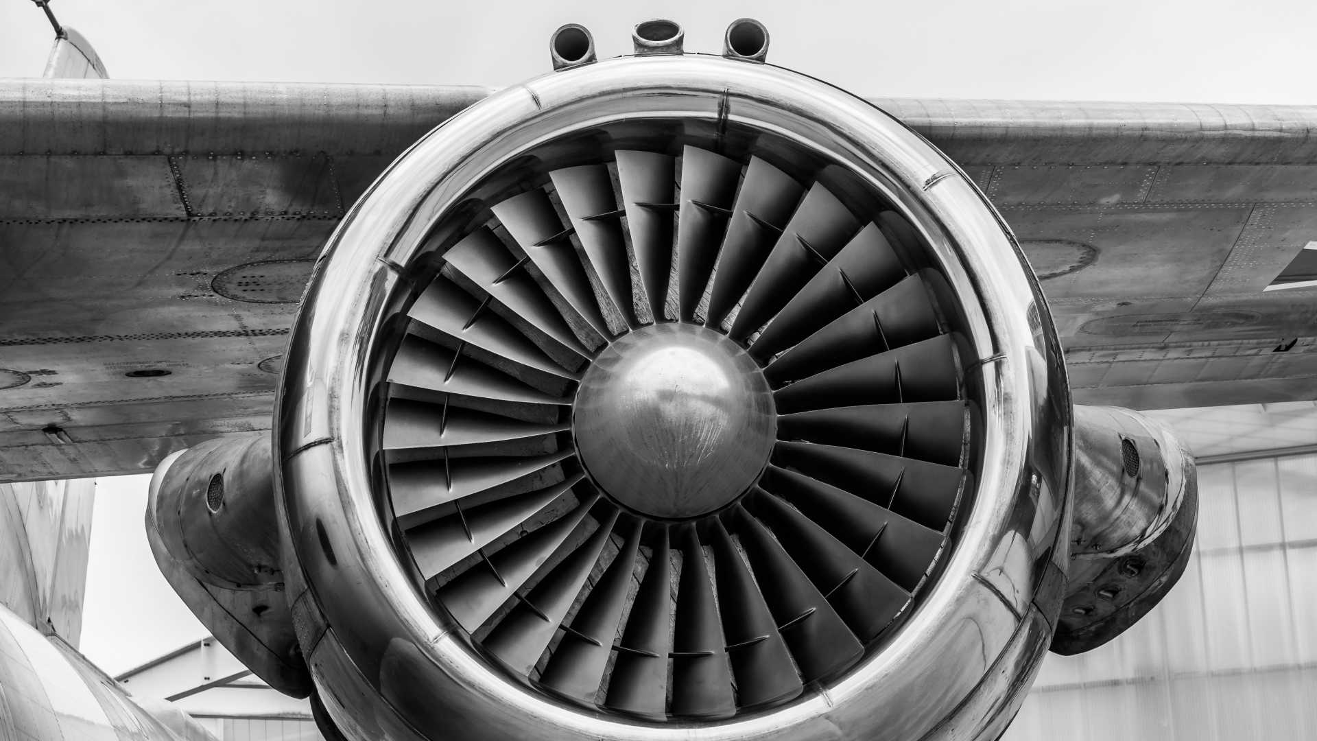 airplane engine