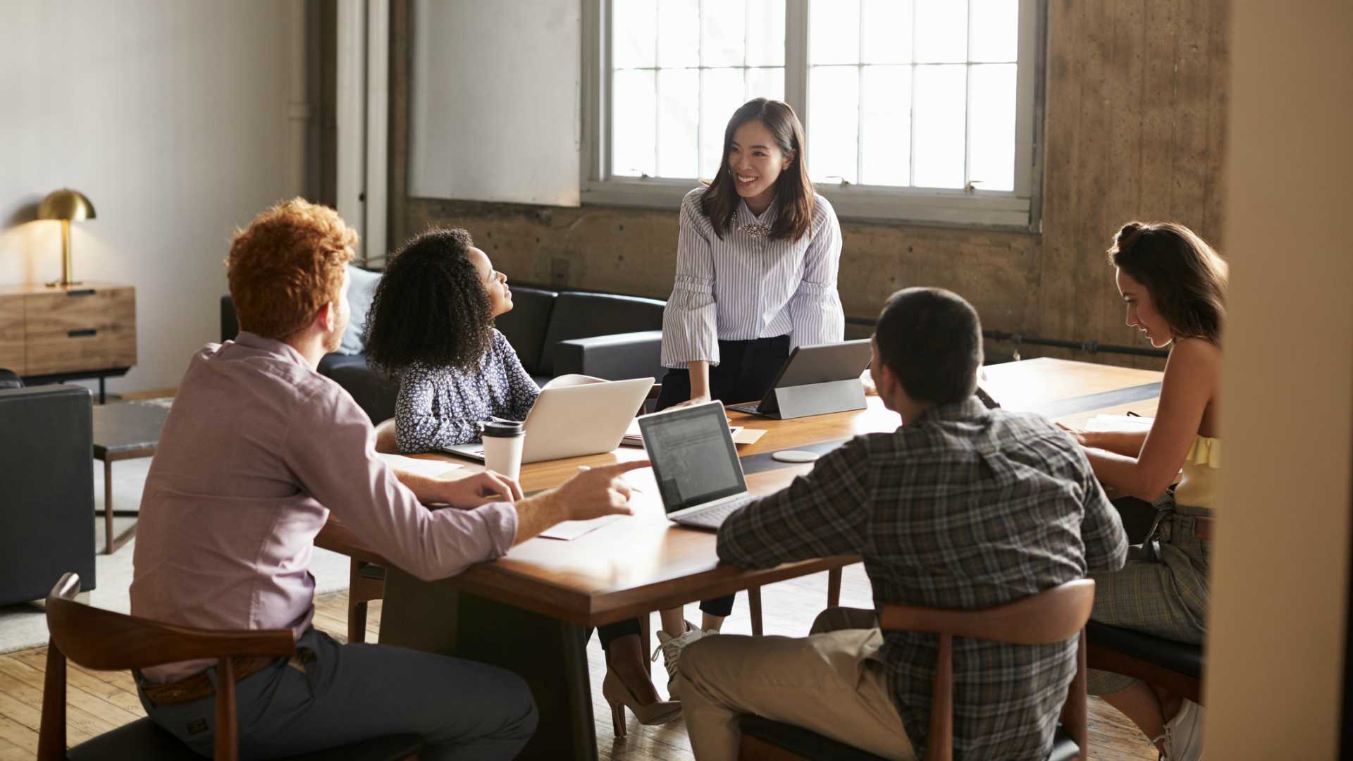 manager leading a meeting