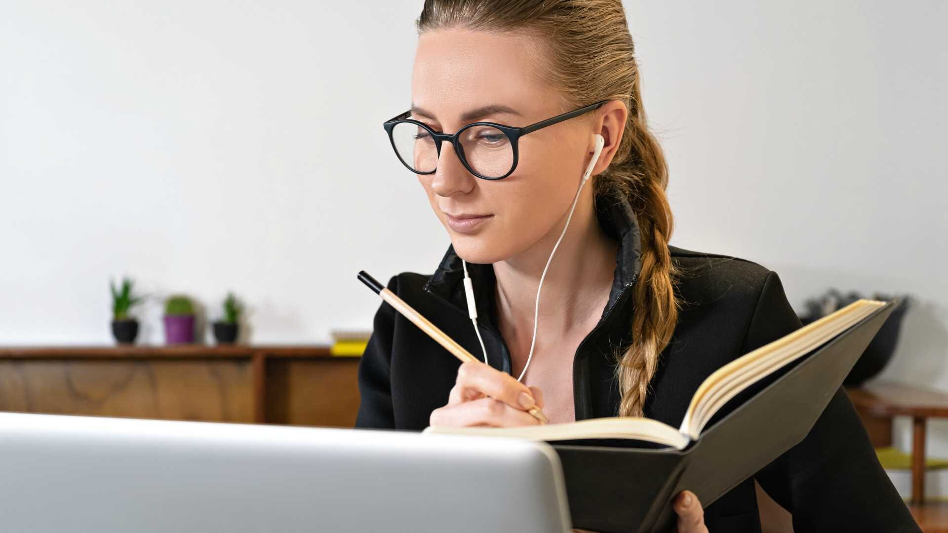 Supporting digital natives, soft skills training, engaging remote workers, collaborative learning solutions