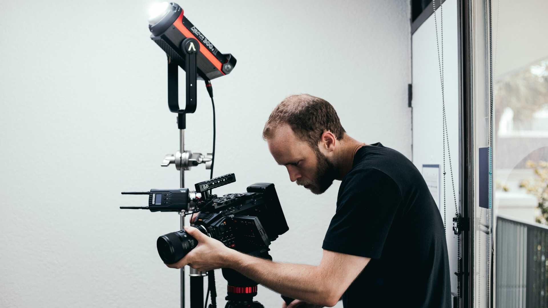 Livestreaming employee training