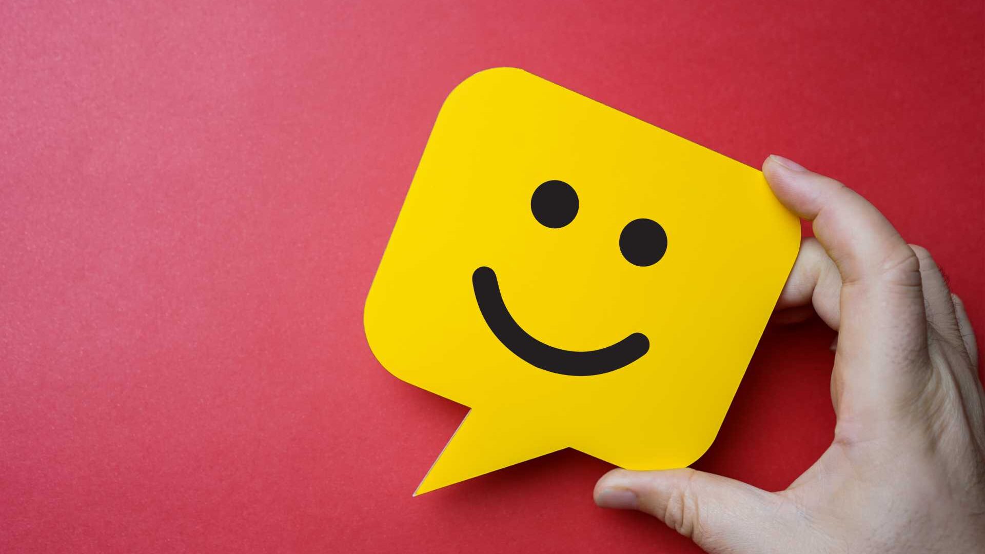 Smiley face chat bubble