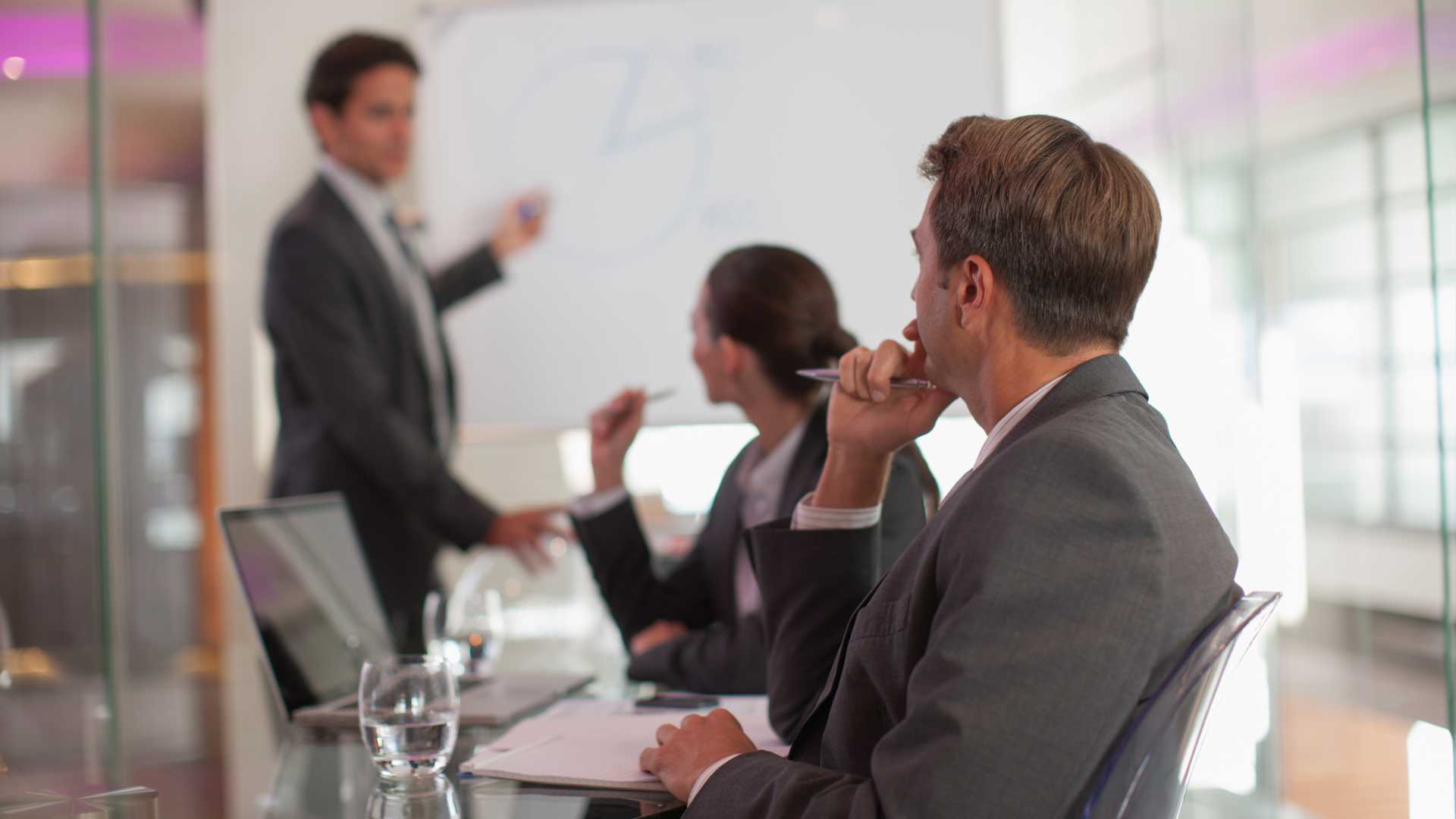 A leader leading a team meeting.