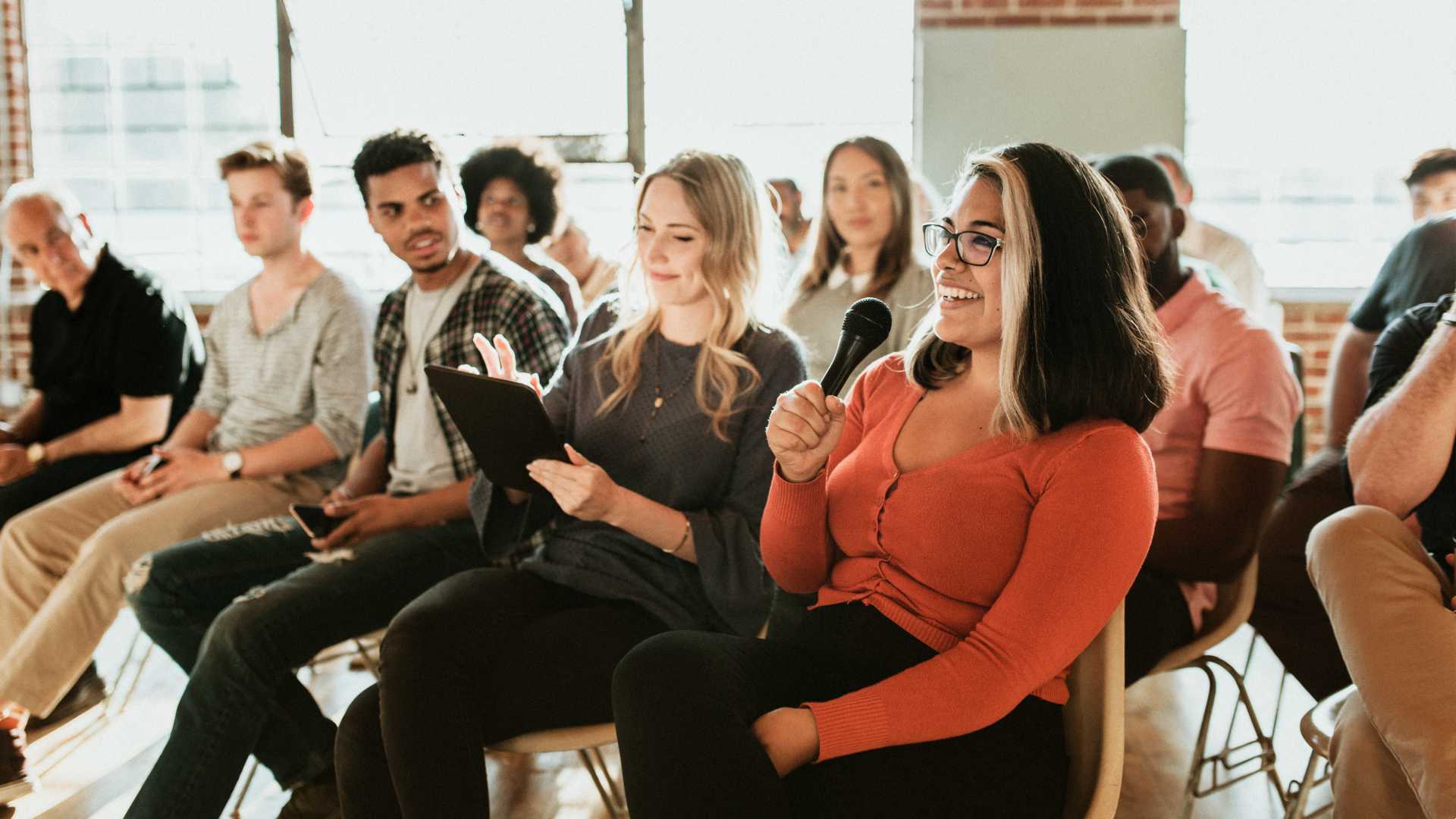 A group of people in a team meeting.