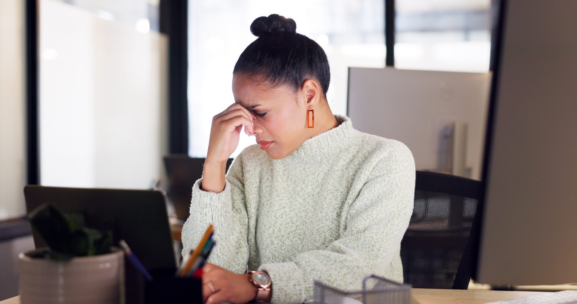 Woman frustrated with work.